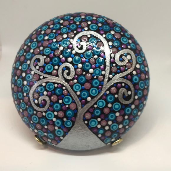 Handmade Cast Art Stone - Picture 1 of 6